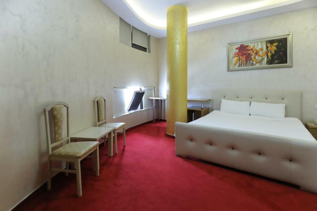 Hotel Gjuta Tirana Exterior foto